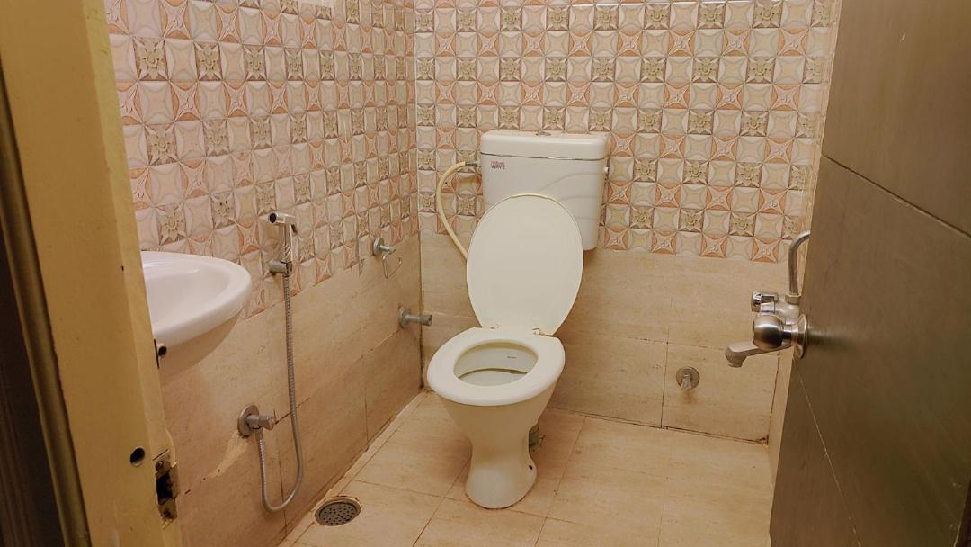Metro Suites Bangalore Eksteriør bilde